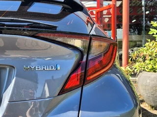 Toyota C-HR Toyota C-HR 2.0 Hybrid Automaat Dynamic | Parkeersensoren | Cruise - afbeelding nr 30