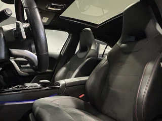 Mercedes-Benz A-Klasse Mercedes-Benz A-Klasse 250e AMG// Panoramadak // Memory // MultiBeam LED // Keyless // Magno Grijs // Augmented - afbeelding nr 4
