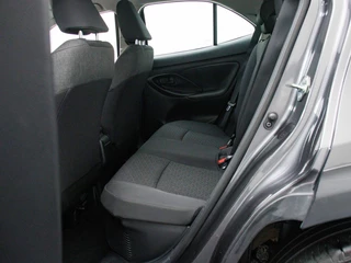 Toyota Yaris Cross Toyota Yaris Cross 1.5 Hybrid Comfort | Navigatie | Stoelverwarming | Camera - afbeelding nr 15