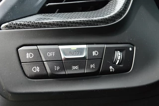 BMW 1 Serie BMW 1 Serie 120i High Executive Rijklaarprijs-Garantie Navigatie Led Sport interieur Airco - afbeelding nr 29