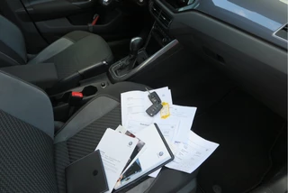Volkswagen Polo Pano dak,Led, Adaptive cruise , Navigatie via Carplay, Buitenspiegels inklapbaar, etc. prijs rijklaar. - afbeelding nr 23