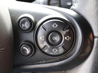 MINI One Mini Mini 1.5 One Automaat Business Edition | Navigatie | PDC | Cruise Control | Airco | 17