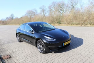 Tesla Model 3 Tesla Model 3 Long Range AWD 75 kWh dual motor autopilot panodak memoryseats met stoelverwarming v+a dab - afbeelding nr 2