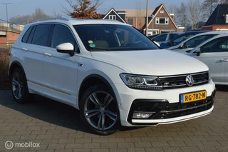 Volkswagen Tiguan Volkswagen Tiguan 2.0 TDI 4Motion Automaat Highline |R-Line | Pano-dak - afbeelding nr 1