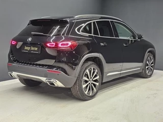 Mercedes-Benz GLA PANORAMA, DISTR, 19-inch LMV ** 24 mnd 