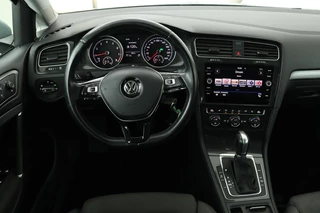 Volkswagen Golf Volkswagen Golf 1.0 TSI Comfortline | Trekhaak | Stoelverwarming |  Massage | Climate control | PDC | Cruise control - afbeelding nr 3