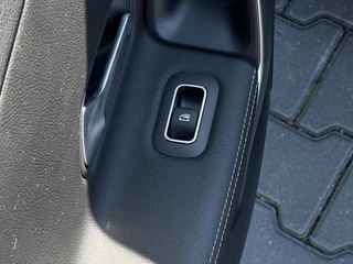 Mercedes-Benz A-Klasse Mercedes A-klasse 180 d Advantage, NIEUW MODEL, EURO 6, CRUISE, NAVI, LEDER, ACHTERUITCAMERA, ECC-AIRCO, STOELVERWARMING, LICHTMETAAL 16
