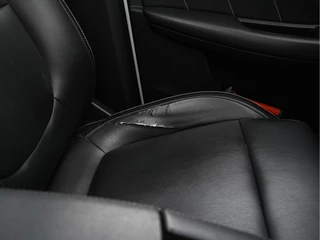 MG ZS-EV (INCL-BTW) *PANO | FULL-LEATHER | CCS-FASTLOADER | KEYLESS | NAVI-FULLMAP | ADAPTIVE-CRUISE | CAMERA | HEATED-SPORT-SEATS | CARPLAY | BLINDSPOT | DAB | LANE-ASSIST | 17