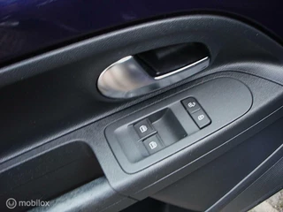 Volkswagen up! Volkswagen 1.0 Move Up! BlueM. Bj 2015'|Airco|5-Dr|Orig. NL - afbeelding nr 3