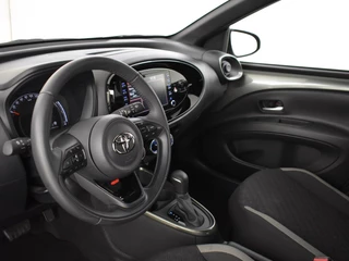 Toyota Aygo Toyota Aygo X 1.0 VVT-i Bi-Tone Automaat | Stoelverwarming - afbeelding nr 13
