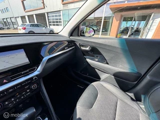 Kia Niro Kia Niro 1.6 GDi PHEV DynamicPlusLine  55km volledig electrisch rijden  Hierna hybride , Dodehoek detectie , Trekhaak afneembaar , Keyless entry , Navigatie , Camera , Parkeerhulp voor & Achter , fab garantie - afbeelding nr 39