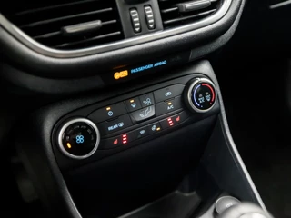 Ford Fiesta (APPLE CARPLAY, GROOT NAVI, STUUR/STOELVERWARMING, WITTE STIKSELS, SPORTSTOELEN, LANE ASSIST, GETINT GLAS, CRUISE, NIEUWE APK, NIEUWSTAAT) - afbeelding nr 9