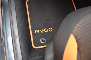Toyota Aygo Toyota Aygo 1.0 VVT-I JBL - afbeelding nr 27