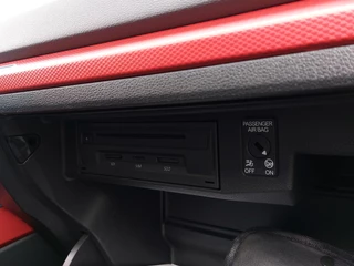 Audi Q2 30 TFSI 116pk Sport | Origineel NL + 1ste Eigenaar | Navi | Clima | Cruise | Panorama Schuifdak | Pdc | Licht+Regensensor | Sportstoelen | Privacy Glass | 17''lm - afbeelding nr 30