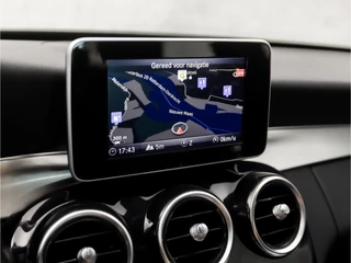 Mercedes-Benz C-Klasse 157Pk Automaat (SCHUIFDAK, NAVIGATIE, LEDER, STOELVERWARMING, SFEERVERLICHTING, ELEK SPORTSTOELEN, CRUISE, LED KOPLAMPEN, NIEUWE APK, NIEUWSTAAT) - afbeelding nr 9