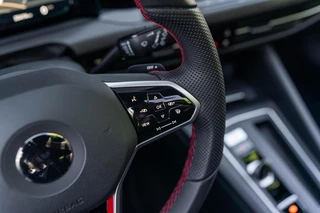 Volkswagen Golf Volkswagen Golf 2.0 TSI GTI Clubsport 45 Jahre Akra Pano DSG - afbeelding nr 25