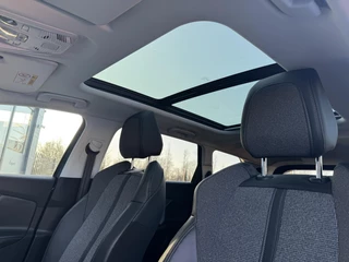 Peugeot 5008 Peugeot 5008 1.2 PureTech Allure 7 Persoons,Automaat,Trekhaak,Pano,Navi,Stoelverwarming,Clima,Cruise,131pk,Halfleder,Pdc V+A,Lmv 18'',Apk tot 10-2025 - afbeelding nr 7