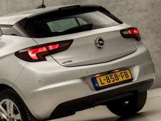 Opel Astra Opel Astra 1.2 Edition (APPLE CARPLAY, CAMERA, CRUISE, SPORTSTOELEN, LED KOPLAMPEN, PARKEERSENSOREN, LM VELGEN, NIEUWSTAAT) - afbeelding nr 11