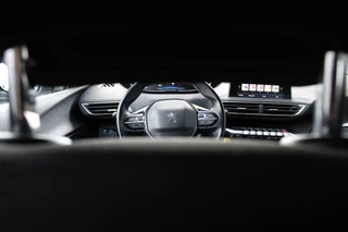 Peugeot 3008 Peugeot 3008 1.2 PureTech Blue Lease Executive | Distributieriem Vervangen! | Navigatie | Climate Control | Cruise Control | Parkeersensoren | Lichtmetalen Velgen | - afbeelding nr 16