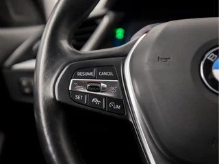 BMW 1 Serie Automaat (VIRTUAL COCKPIT, APPLE CARPLAY, GROOT NAVI, STUUR/STOELVERWARMING, ADAPTIVE CRUISE, LEDER, CAMERA, SPORTSTOELEN, DAB+, GETINT GLAS, NIEUWSTAAT) - afbeelding nr 20