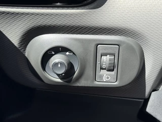 Citroën C4 Cactus Citroën C4 Cactus 1.2 PureTech Shine/Keyless/Cruise/Camera/Apple Carplay/Android Auto - afbeelding nr 20