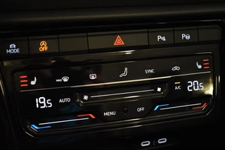 Volkswagen T-Roc Volkswagen T-Roc Cabrio 1.5 TSI 150PK DSG R-LINE SPORT LEDER/NAVI/CARPLAY - afbeelding nr 30