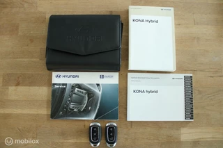 Hyundai Kona Hyundai Kona 1.6 GDI HEV Premium Leder|Camera|Head-up|LED - afbeelding nr 24