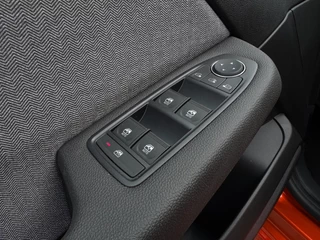 Renault Clio Renault Clio 1.0 TCe ECO-G 100 techno AUTOMAAT / CAMERA / NAVI / CARPLAY / ECC / ZGAN - afbeelding nr 11