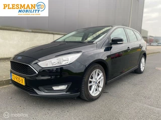 Ford Focus - 338771056-0