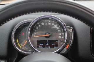 MINI Countryman MINI Countryman Mini 2.0 Cooper S E ALL4 Chili / Panoramadak / Camera / Head-up / 19'' / Leder / Navigatie / Stoelverwarming / DAB / Cruise Control / SoH 94% - afbeelding nr 19