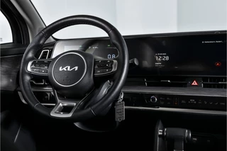 Kia Sportage Kia Sportage 1.6 T-GDi MHEV 160 PK DynamicLine - Automaat | Afn. Trekhaak | Dig. Cockpit | Adapt. Cruise | Stuur-+Stuurverw. | PDC | Camera | NAV + App. Connect | ECC | LM 17