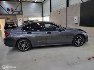 BMW 3 Serie BMW 3-serie 320i Executive Edition Aut./Digitaal dash/Nap! - afbeelding nr 12