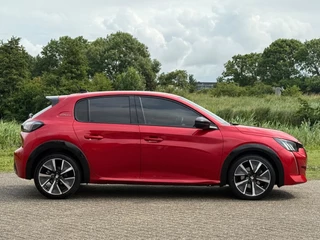 Peugeot 208 Peugeot 208 1.2 PureTech GT-Line 130pk Automaat - Rouge Elixer - Carplay/3D Dash/LED pakket - afbeelding nr 35