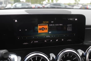 Mercedes-Benz GLB Mercedes-Benz GLB 200 Premium Plus 7p. / Panoramadak / Camera / 20'' / Sfeerverlichting / Navigatie / Dodehoek / DAB / Stoelverwarming / Cruise Control - afbeelding nr 23