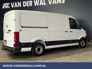 Volkswagen Crafter Volkswagen Crafter 2.0 TDI 141pk L3H2 (Oude L2H1) Euro6 Airco | Camera | Apple Carplay | 3000kg Trekhaak | Cruisecontrol Android Auto, Parkeersensoren, Bijrijdersbank - afbeelding nr 11