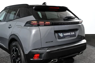 Peugeot 2008 Peugeot 2008 1.2 PureTech 130 PK GT - Automaat | Dig. Cockpit | Adapt. Cruise | Elek. stoel | Stoelverw. | PDC | Camera | NAV+App. Connect | Auto. Airco | LM 17