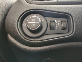 Jeep Renegade Jeep Renegade 4xe 240 PLUG-IN HYBRID ELECTRIC NEW UPLAND AUT. Keyless | Dodehoeksensoren | Navi | Carplay - afbeelding nr 27