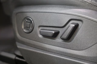 Audi e-tron Audi E-tron Sportback 55 Quattro S Line 95 kWh / Acc / Lane Assist / Elek Stoelen / 360 Camera / Sfeerverlichting / Open Panorama - afbeelding nr 29