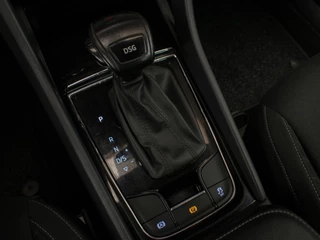 Škoda Karoq Skoda Karoq 1.0 TSI Ambition Sport (APPLE CARPLAY,NAVI,LED,CRUISE,CAMERA,CLIMATE,GETINT,SPORTSTOELEN,PDC,NETTESTAAT) - afbeelding nr 18