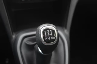 Hyundai i10 Hyundai i10 1.0i Go! 2017 / Navigatie / Apple CarPlay / Bluetooth / Lichtmetalen Velgen / Cruise control / Climate Control - afbeelding nr 26