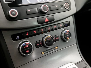 Volkswagen Passat Volkswagen Passat Variant 1.4 TSI Sportline Automaat (NAVIGATIE, CLIMATE, STOELVERWARMING, GETINT GLAS, SPORTSTOELEN, TREKHAAK, CRUISE, PARKEERSENSOREN, NIEUWSTAAT) - afbeelding nr 9