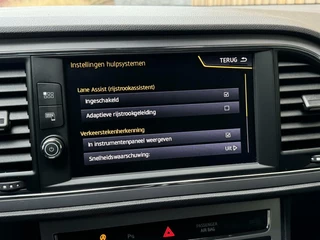 SEAT Leon Seat Leon ST 1.4 EcoTSI Business Intense Automaat | Alcantara bekleding | Seat Sound | Apple CarPlay | Navigatiesysteem | Cruise Control | Climate Control | Parkeersensoren voor en achter - afbeelding nr 22