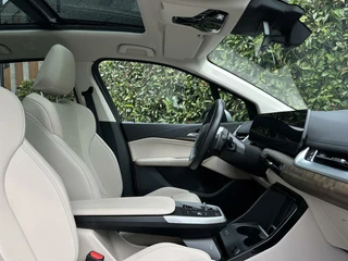 BMW 2 Serie BMW 2-serie Active Tourer 223i, NIEUW MODEL, NL AUTO, NAP, PANO, LEDER, NAVI, CRUISE, ECC-AIRCO, LED, CAMERA, ELEKTRISCHE KOFFERKLEP, LICHTMETAAL 18 - afbeelding nr 32