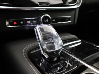Volvo S90 Volvo S90 T8 PLUG-IN HYBRID LONG RANGE ULTIMATE DARK LUCHTVERING MASSAGE-S - afbeelding nr 15