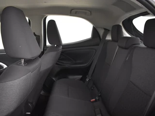 Toyota Yaris Toyota Yaris 1.5 Hybrid Edtion | Stuur en Stoelverwarming | Apple & Android C - afbeelding nr 13