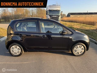 Volkswagen up! Volkswagen Up! 1.0 move up!BlueMotion,Panoramadak,Navigatie - afbeelding nr 4