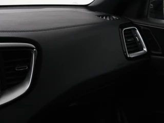 Kia Ceed Kia Ceed 1.5 T-GDi GT-Line | Panoramadak |  Stoel & stuurverwarming | Adaptive cruise | Trekhaak | Leder/Alcantara | Carplay | Camera | Digital Cockpit | Full LED - afbeelding nr 32