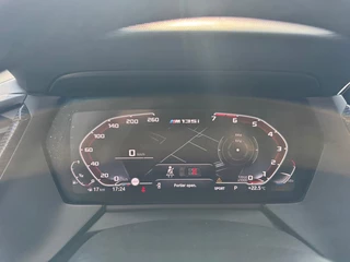 BMW 1 Serie BMW 1-serie M135i xDrive High Executive Pano/cam/Full! - afbeelding nr 12
