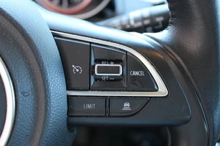 Suzuki Swift Suzuki Swift 1.0 Stijl Smart Hybrid + Trekhaak - afbeelding nr 26