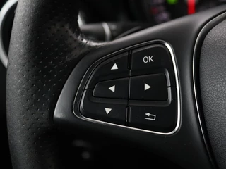 Mercedes-Benz CLA Mercedes-Benz CLA-klasse 180 Urban | Stoelverwarming | Sportstoelen |  Navigatie | Park Assist | Full LED | Half leder | Cruise control | Airco | Bluetooth - afbeelding nr 15